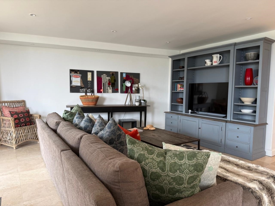 To Let 3 Bedroom Property for Rent in Sea Point Western Cape